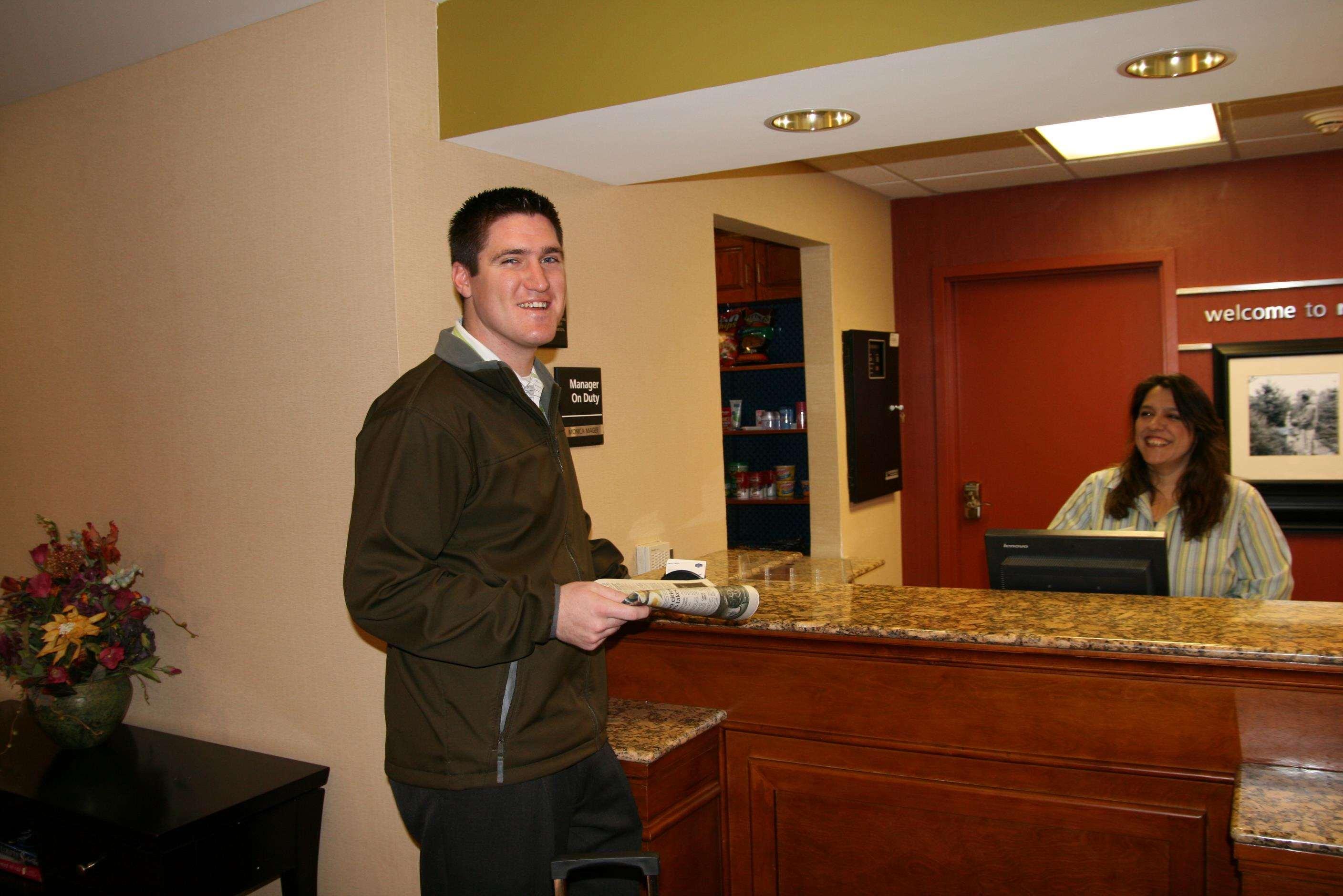 Hampton Inn & Suites Kansas City-Merriam Екстер'єр фото
