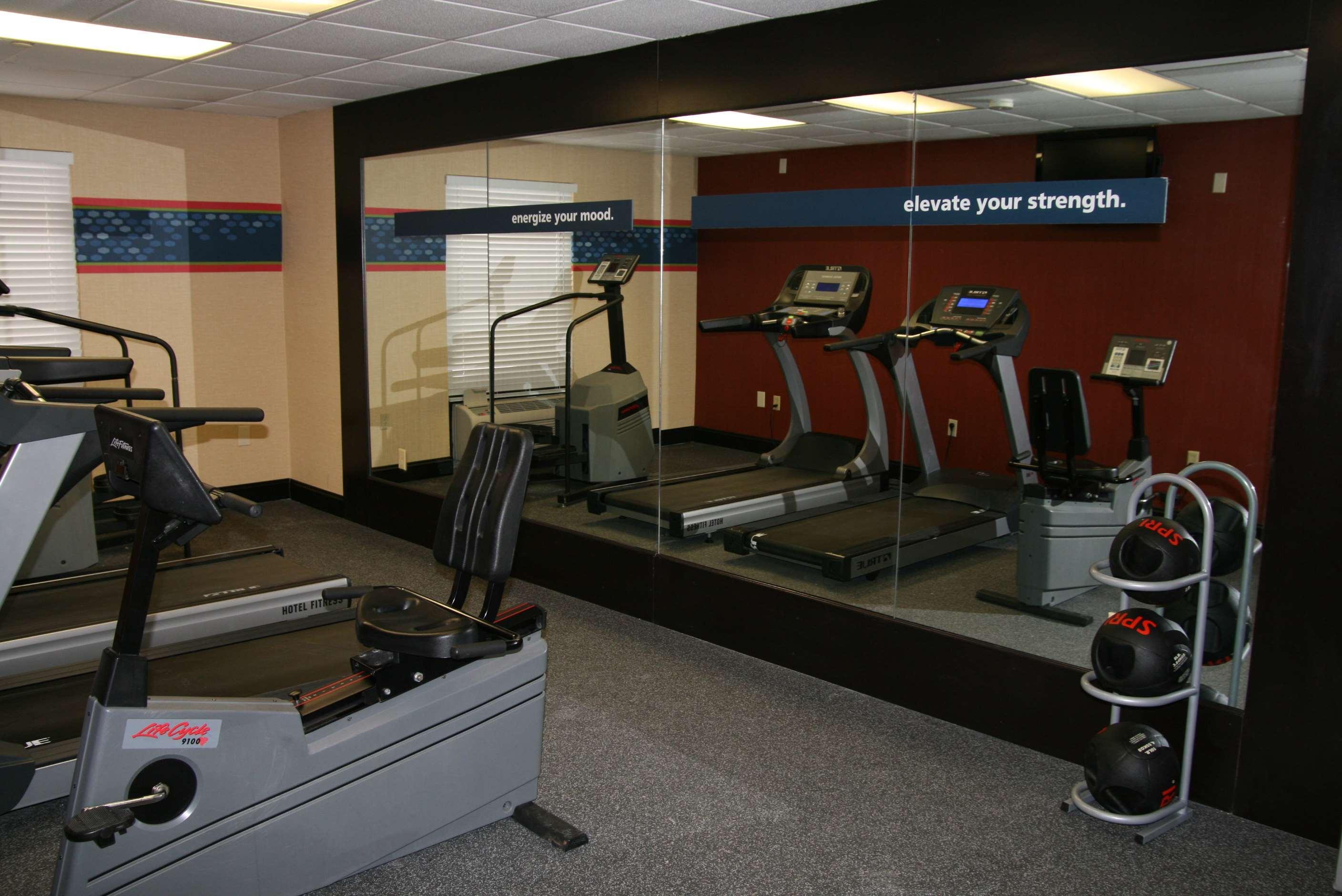 Hampton Inn & Suites Kansas City-Merriam Екстер'єр фото