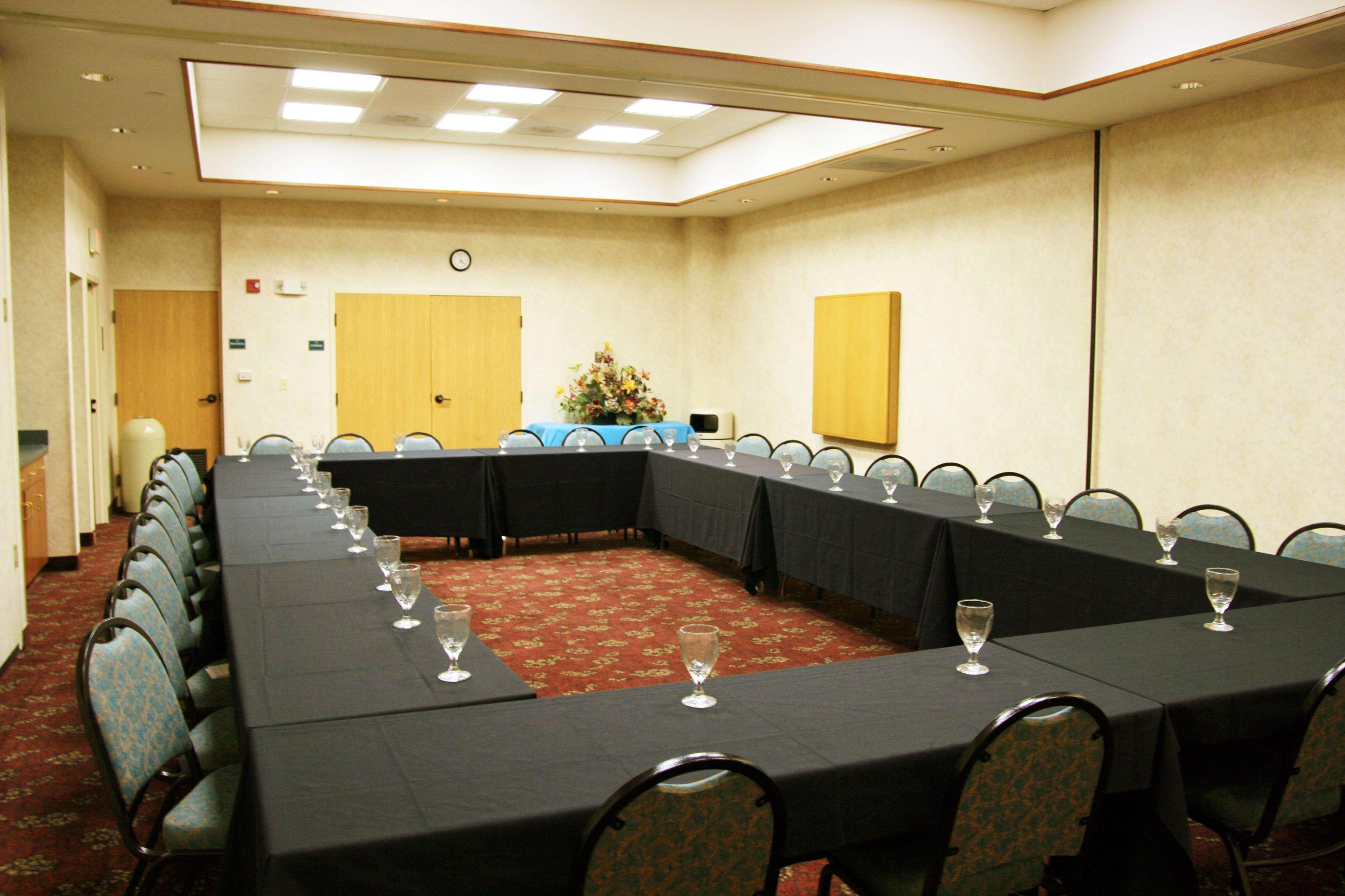 Hampton Inn & Suites Kansas City-Merriam Зручності фото