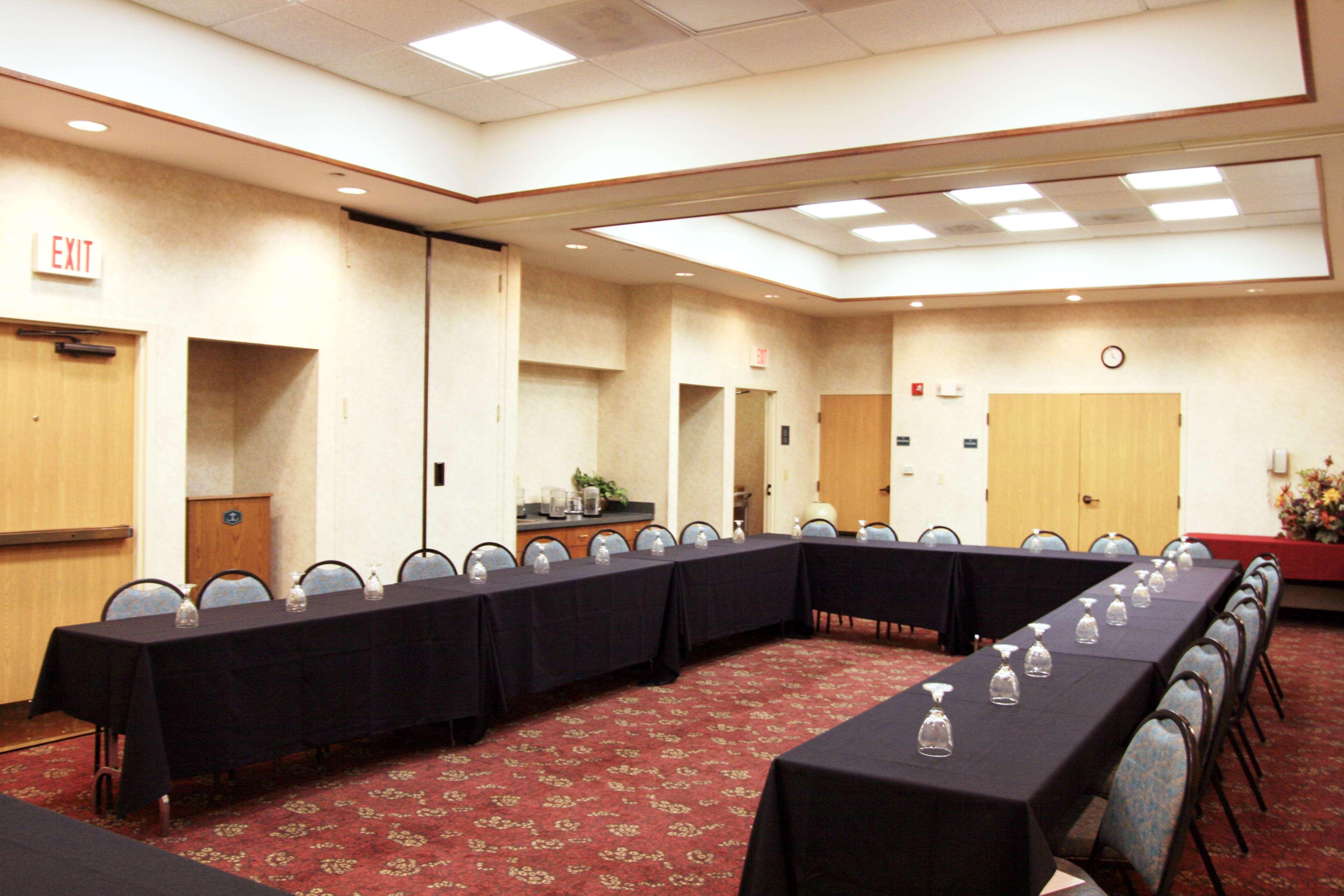 Hampton Inn & Suites Kansas City-Merriam Зручності фото