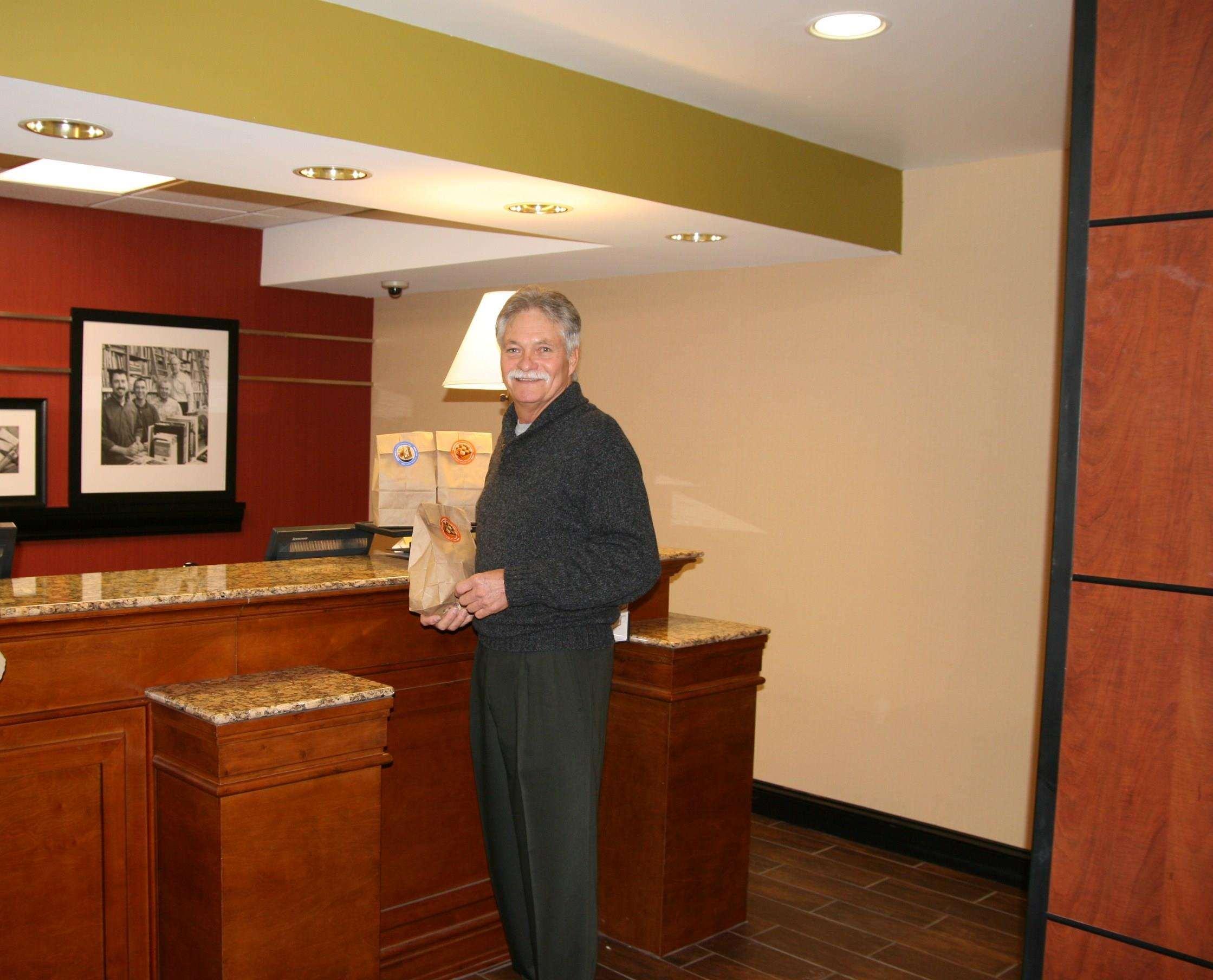 Hampton Inn & Suites Kansas City-Merriam Екстер'єр фото