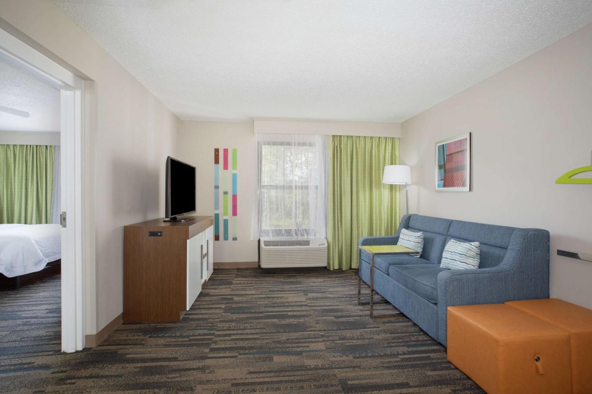 Hampton Inn & Suites Kansas City-Merriam Екстер'єр фото