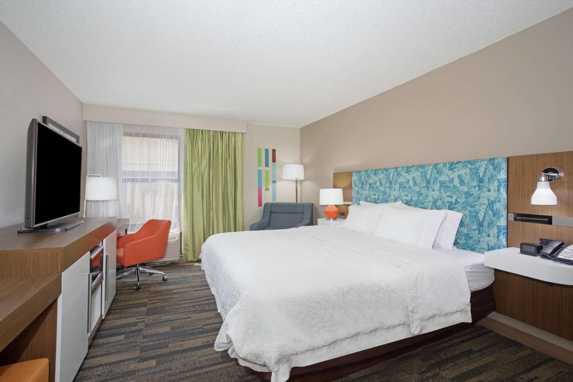Hampton Inn & Suites Kansas City-Merriam Екстер'єр фото