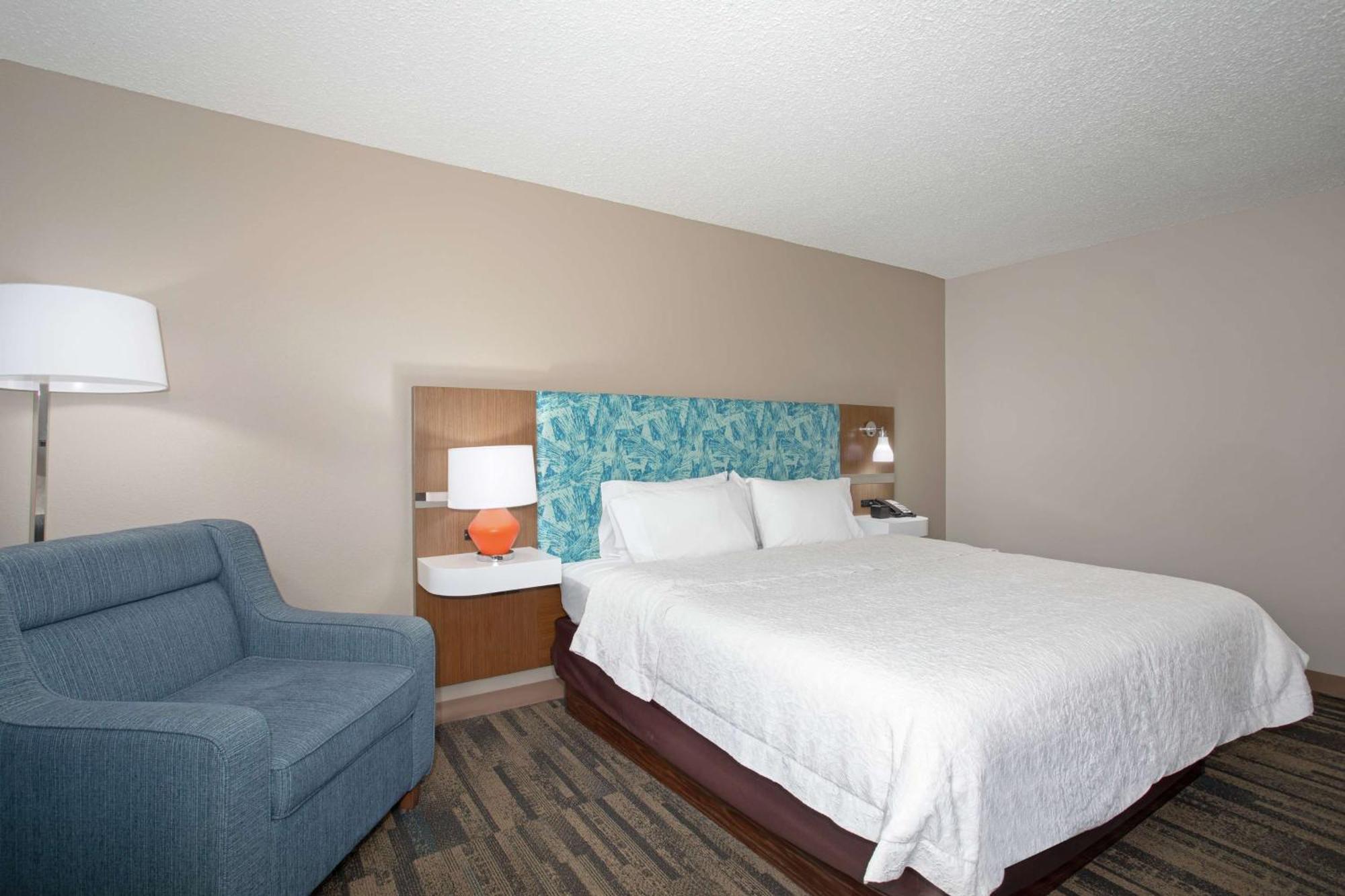 Hampton Inn & Suites Kansas City-Merriam Екстер'єр фото